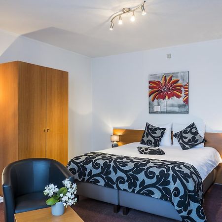 Hostellerie Lou Pahou Ronse Εξωτερικό φωτογραφία