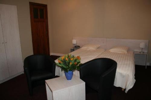 Hostellerie Lou Pahou Ronse Εξωτερικό φωτογραφία