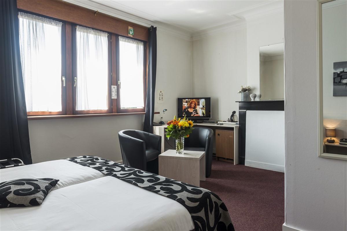Hostellerie Lou Pahou Ronse Εξωτερικό φωτογραφία